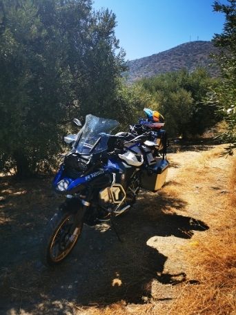 Roadtrip Moto digital nomade Crète - hauteurs de Chersonissos