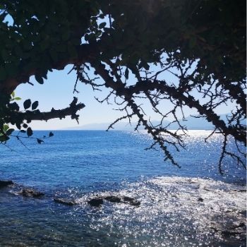 Vue depuis le front de mer de CHersonissos (Crète)